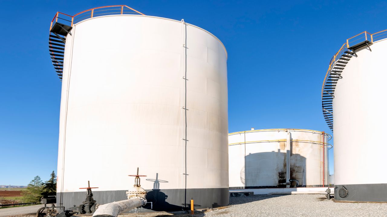 Floating Roof Design Options: More than Just Aesthetics - Top 10 Types of Steel Tanks in California and What They Are Used For