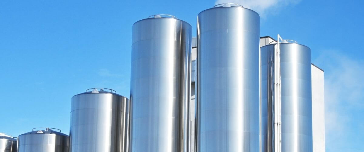 Top 5 uses for commercial steel tanks
